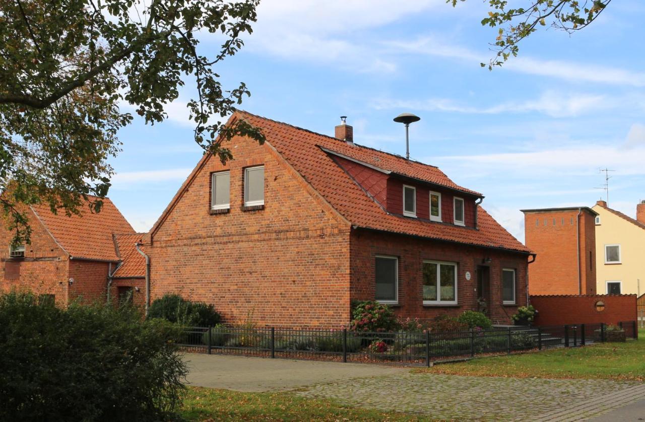 Am Storchennest Apartman Damnatz Kültér fotó